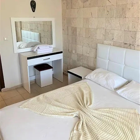 A Lovely One Bed In The Location In * Side